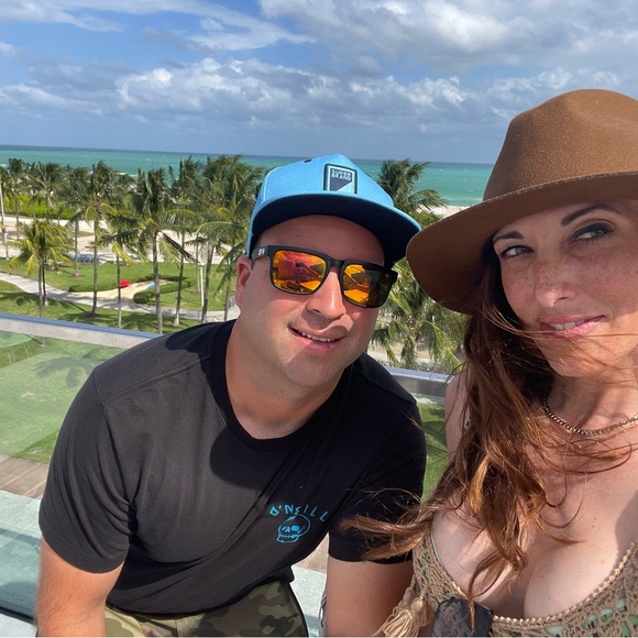 Meet your Posher, Christal ✨🐚💫🪷☀️🏝️ - Picture 3 of 14